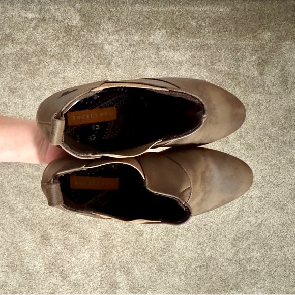 Rocket Dog Meylon Chelsea Boots - Picture 5 of 5